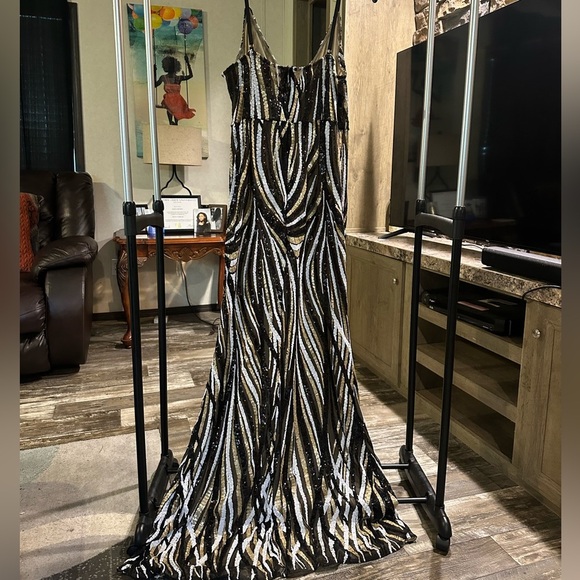 Fashion Nova Dresses & Skirts - Fashion Nova Black and Gold Maxi Dress